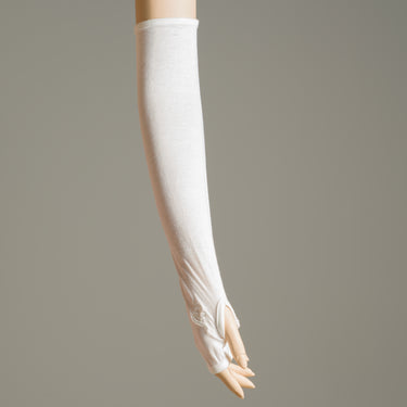 Sleeve with a finger